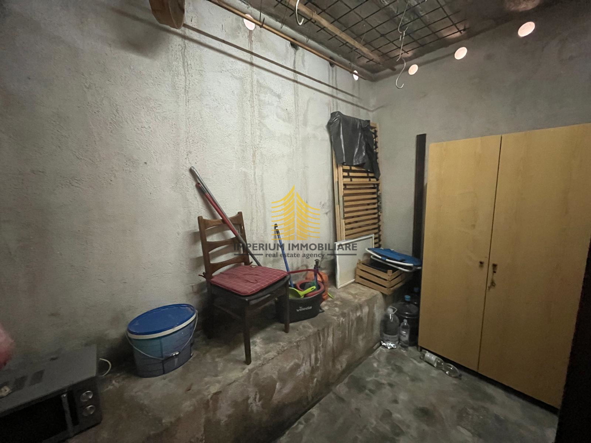 Hiša, prodaja, Kaštel Sućurac, 310 m2, samostojna