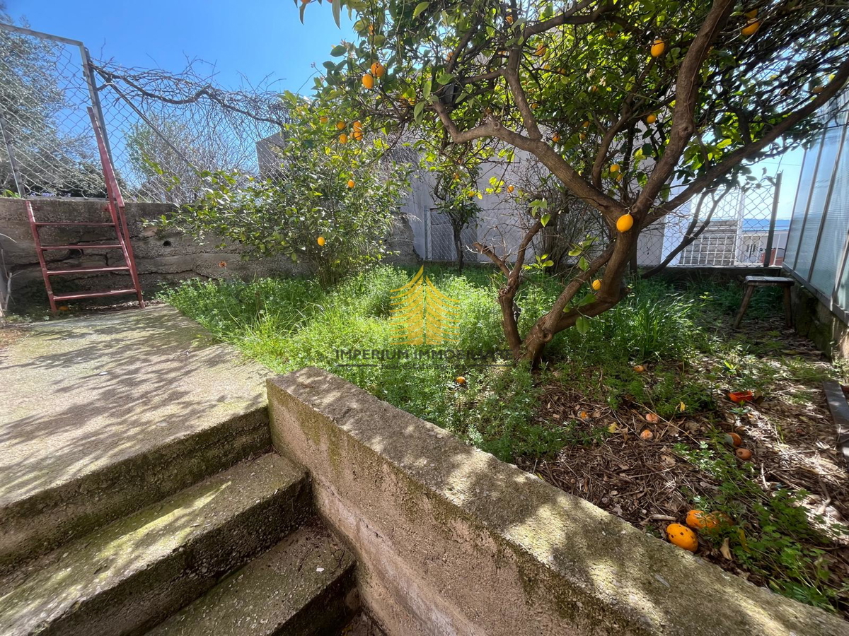 Hiša, prodaja, Kaštel Sućurac, 310 m2, samostojna