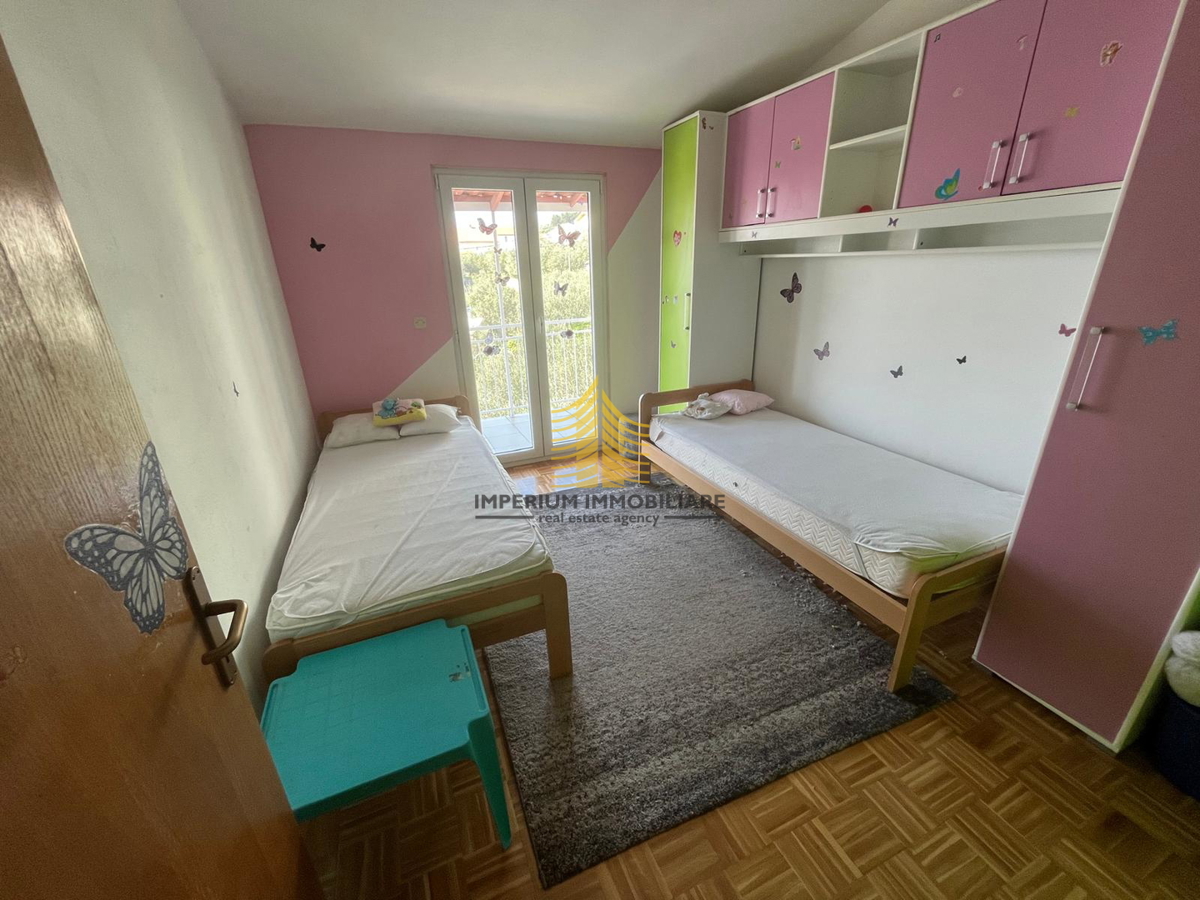 Hiša, prodaja, Kaštel Sućurac, 310 m2, samostojna