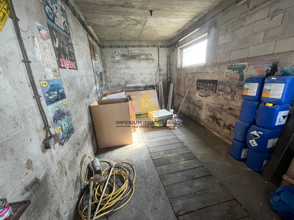 Hiša, prodaja, Kaštel Sućurac, 310 m2, samostojna