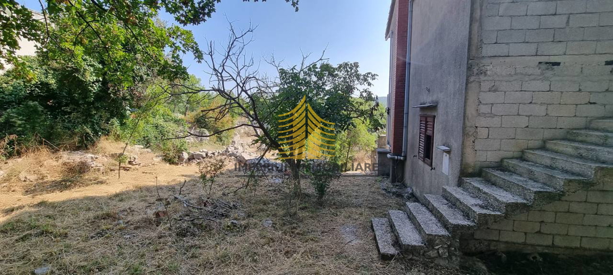 Hiša, prodaja, Gornji Humac, 200 m2, samostojna