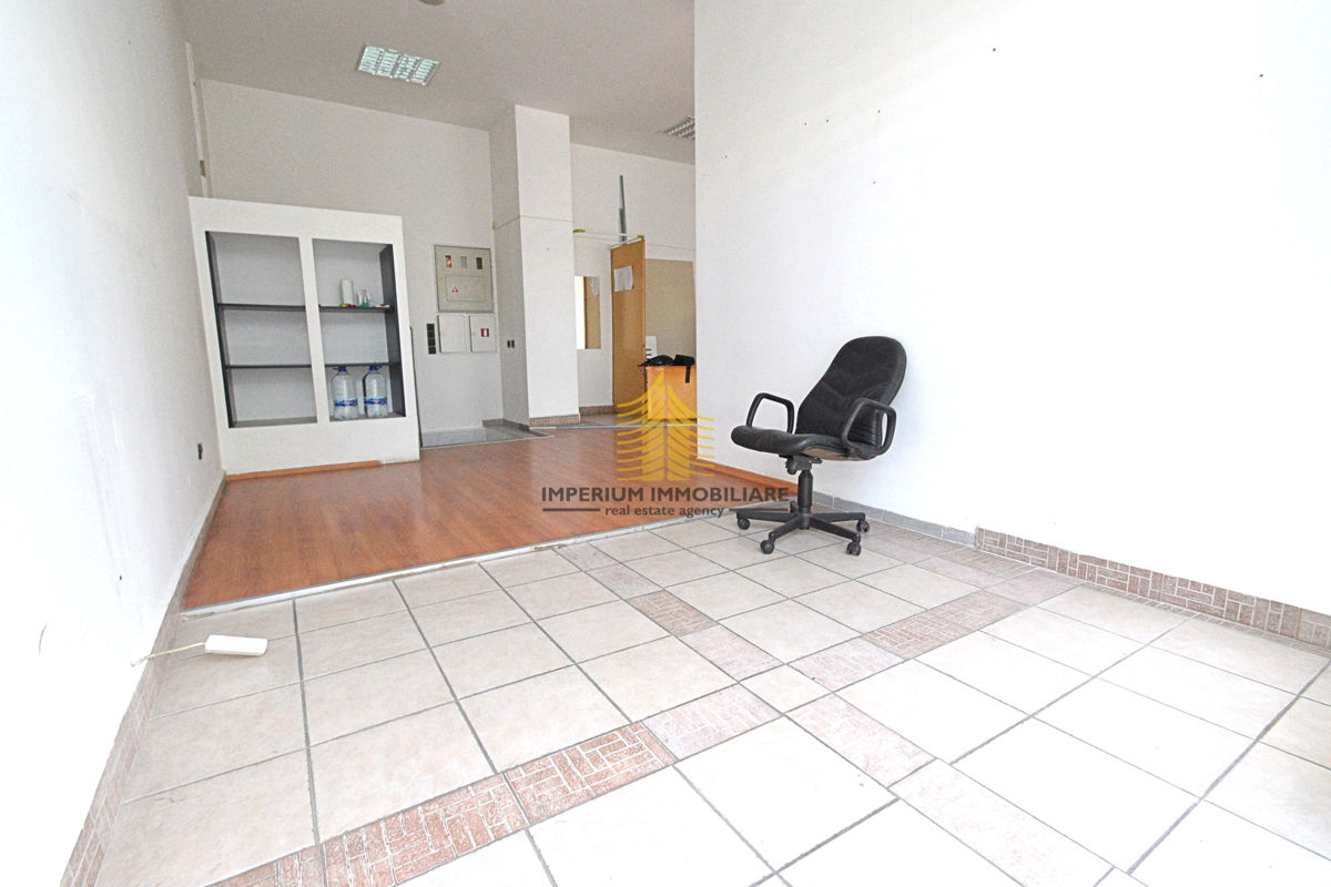 Poslovni prostor, Prodaja, Zaprešić, Center, 72 m2, Lokal ob cesti