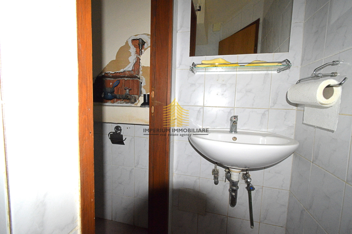 Poslovni prostor, Prodaja, Zaprešić, Center, 72 m2, Lokal ob cesti