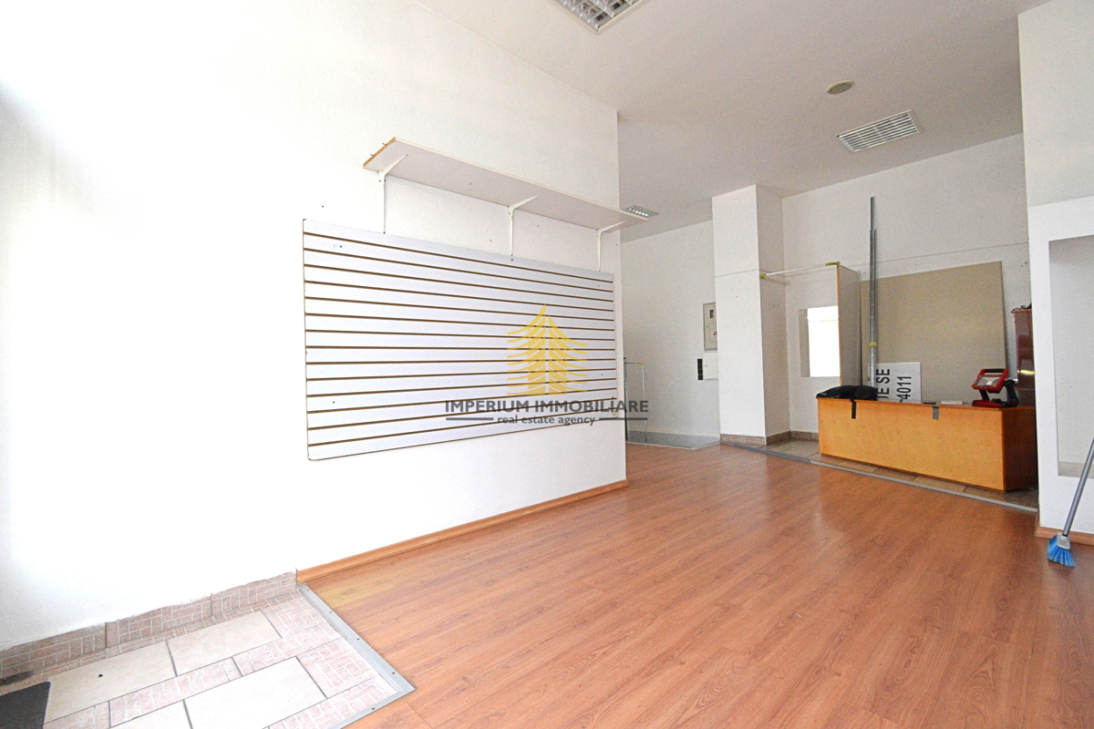 Poslovni prostor, Prodaja, Zaprešić, Center, 72 m2, Lokal ob cesti