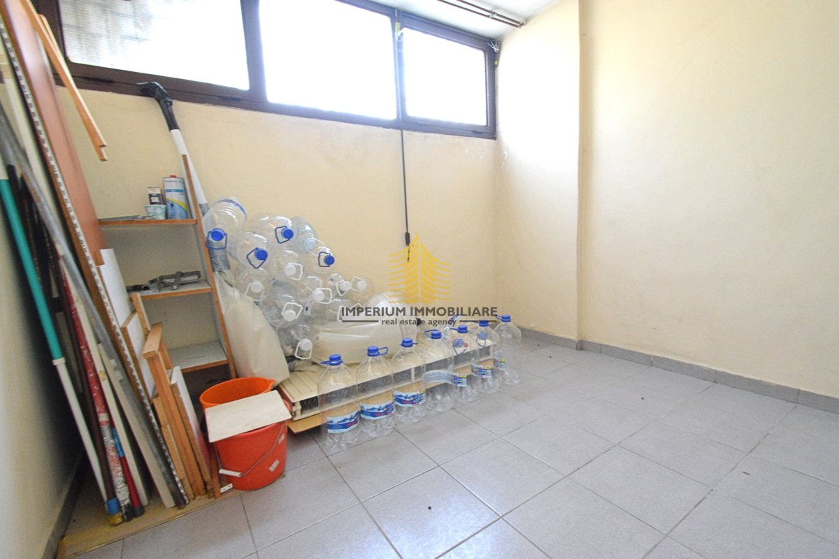 Poslovni prostor, Prodaja, Zaprešić, Center, 72 m2, Lokal ob cesti