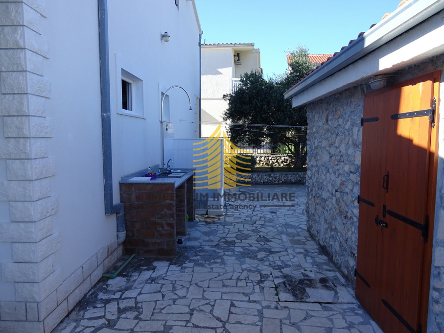 Hiša, prodaja, Rogoznica, 200 m2, samostojna