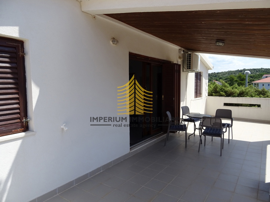 Hiša, prodaja, Rogoznica, 200 m2, samostojna