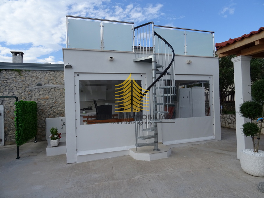 Hiša, prodaja, Rogoznica, 200 m2, samostojna