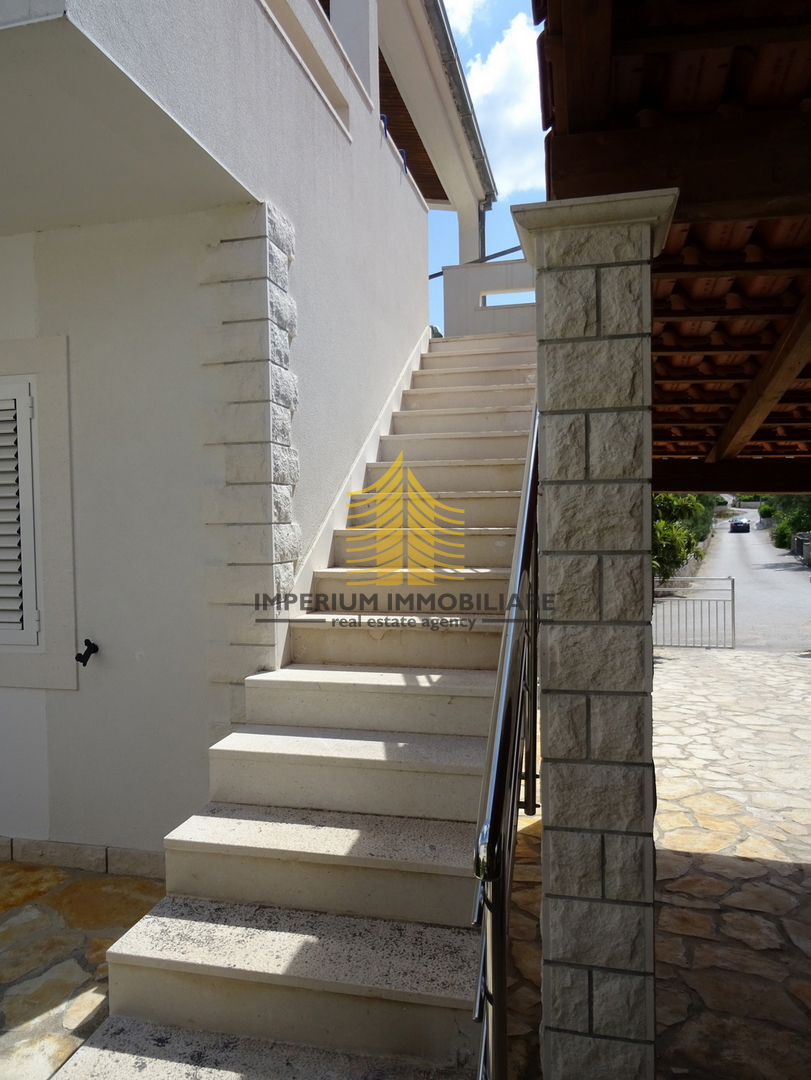 Hiša, prodaja, Rogoznica, 200 m2, samostojna
