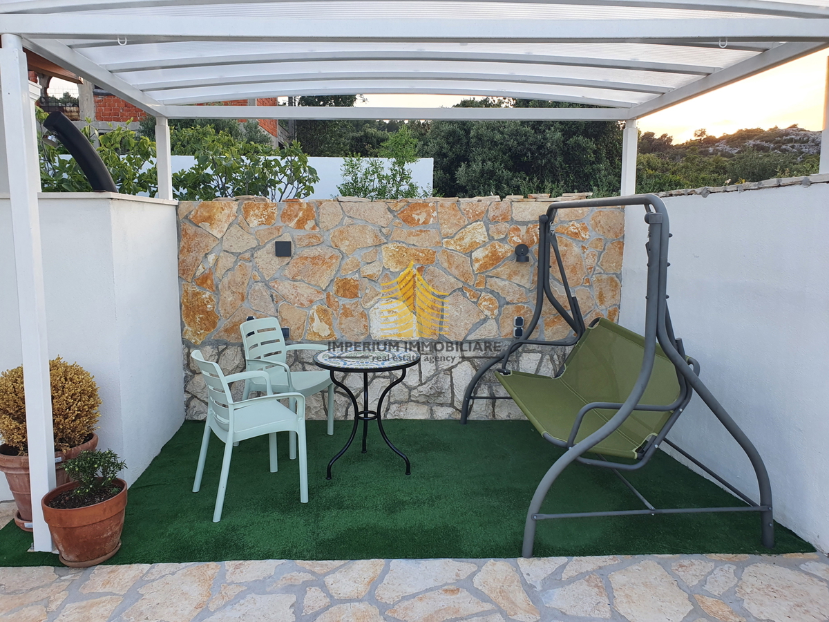 Hiša, prodaja, Rogoznica, 200 m2, samostojna