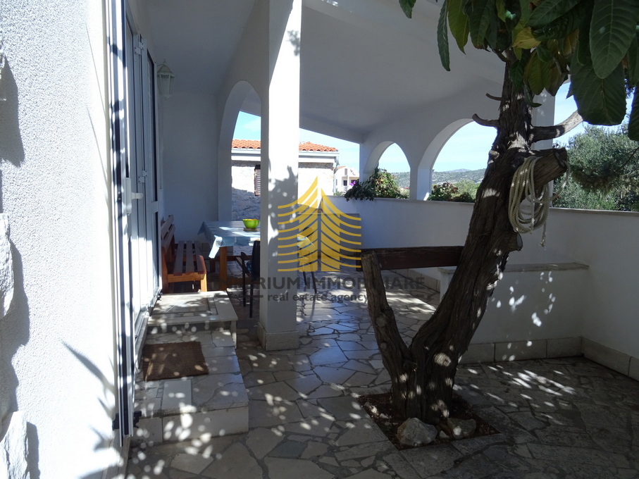 Hiša, prodaja, Rogoznica, 200 m2, samostojna