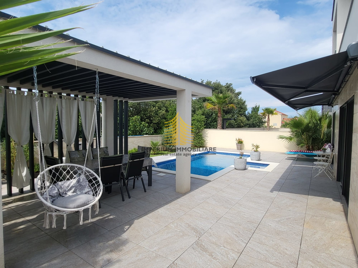 Hiša, Prodaja, Vir, 200 m2, Samostojna