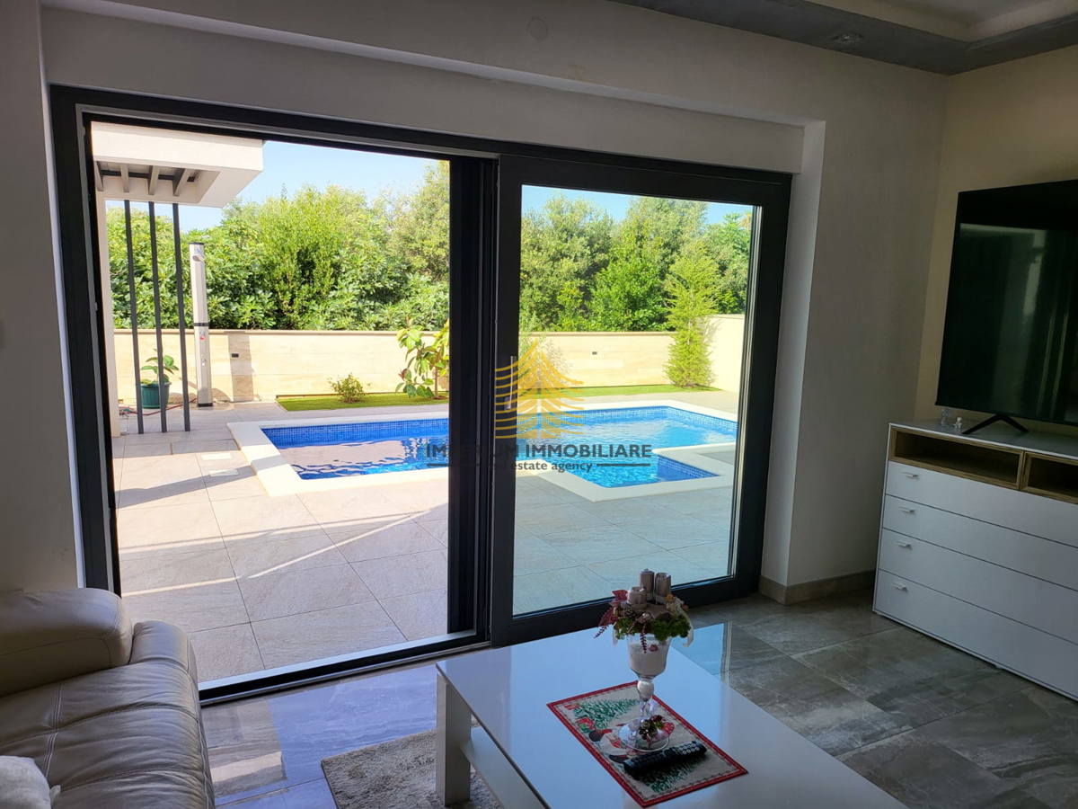 Hiša, Prodaja, Vir, 200 m2, Samostojna