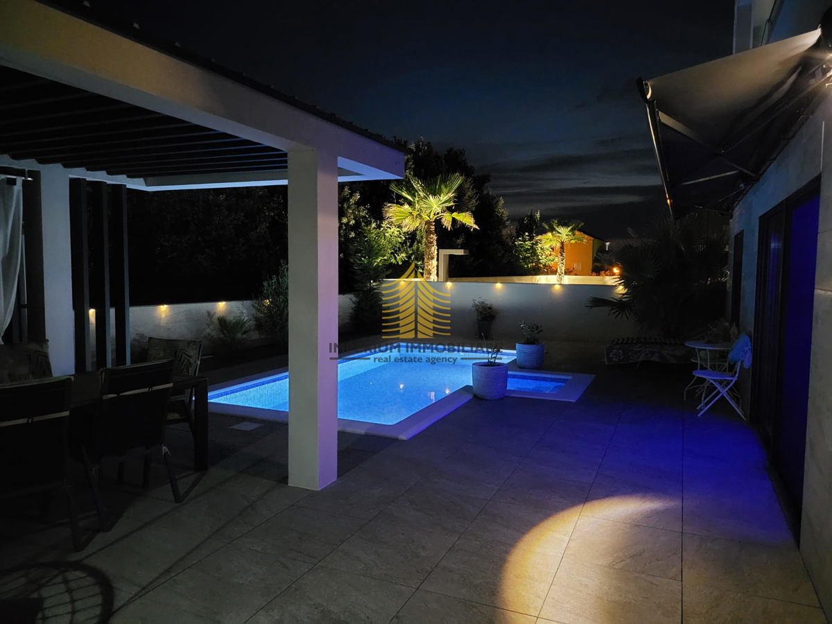 Hiša, Prodaja, Vir, 200 m2, Samostojna