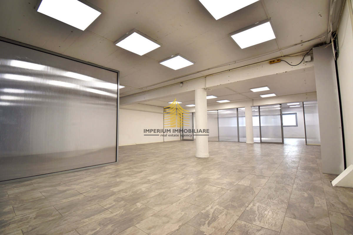 Poslovni prostor, Prodaja, Donja Dubrava, Dubrava, 242,5 m2, Pisarna