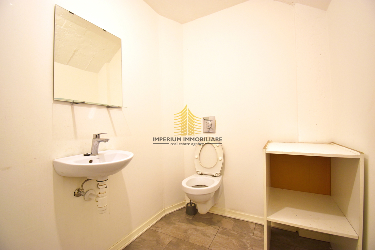 Poslovni prostor, Prodaja, Donja Dubrava, Dubrava, 242,5 m2, Pisarna