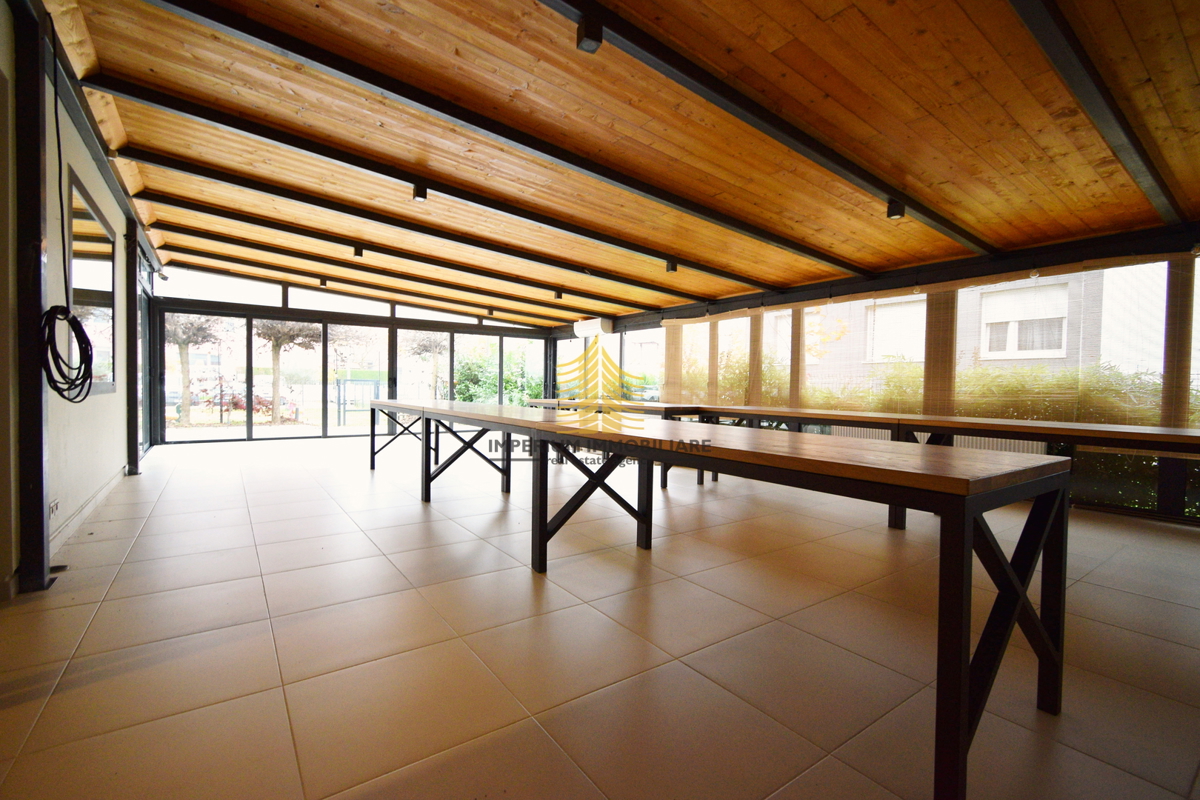 Poslovni prostor, prodaja, Novi Zagreb - zahod, Odra, 350 m2, gostinski lokal