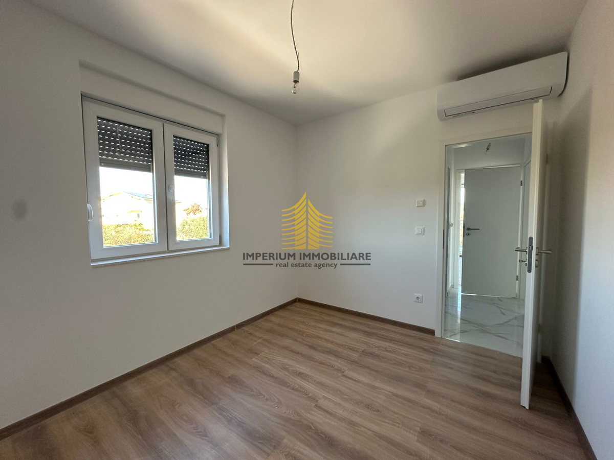 Stan, Prodaja, Okrug, Okrug Gornji, 69,59 m2, 2,5-prostorsko (2P+DB)