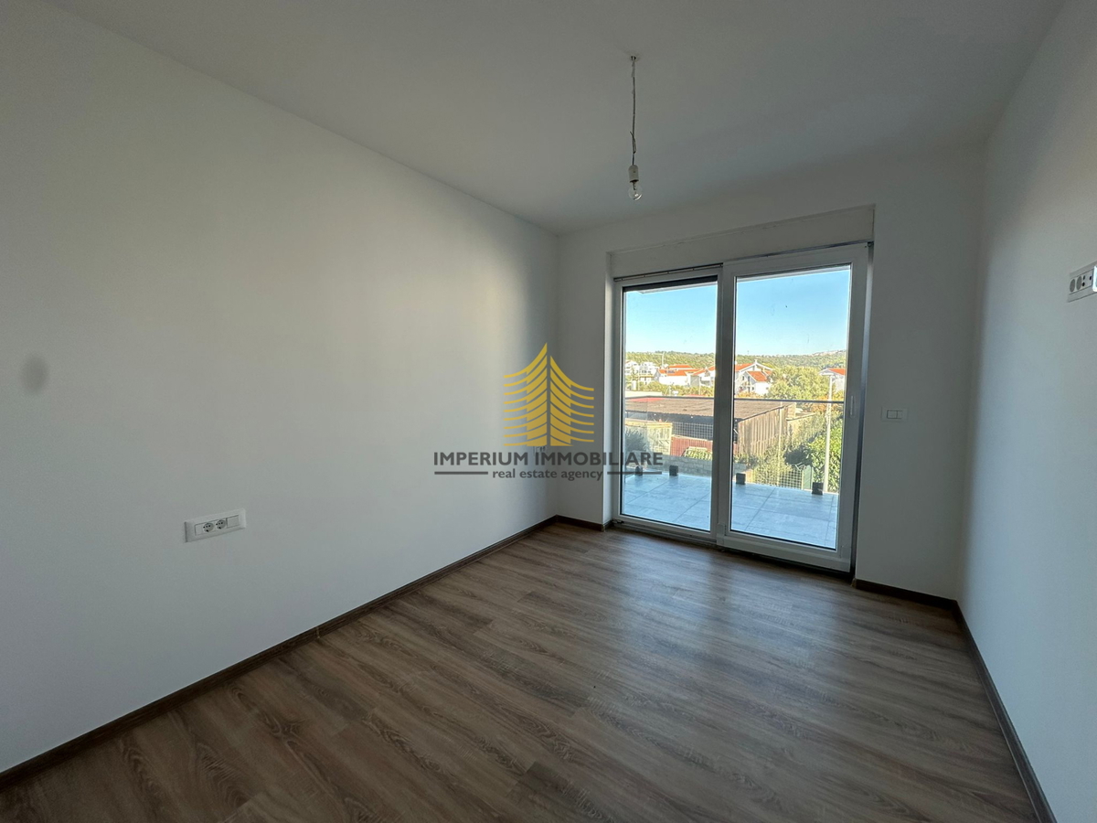 Stan, Prodaja, Okrug, Okrug Gornji, 69,59 m2, 2,5-prostorsko (2P+DB)