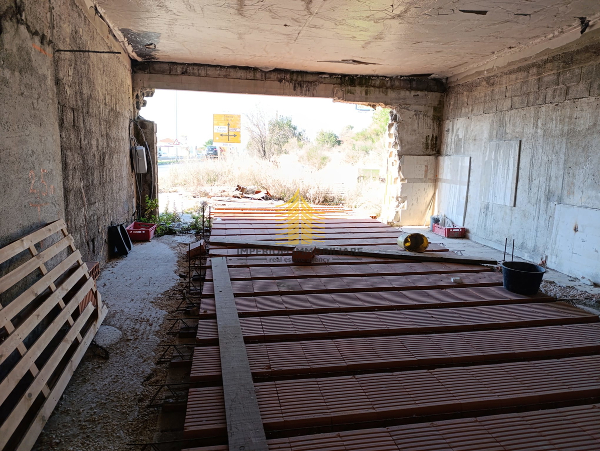 Poslovni prostor, Prodaja, Kaštel Sućurac, 100 m2, Skladišče