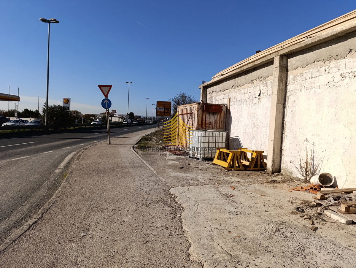 Poslovni prostor, Prodaja, Kaštel Sućurac, 100 m2, Skladišče