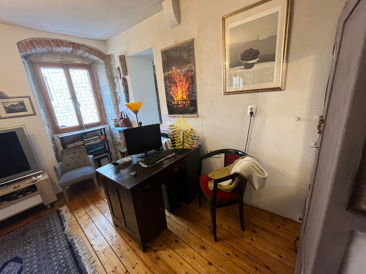 Hiša, prodaja, Trogir, 163 m2, v nizu