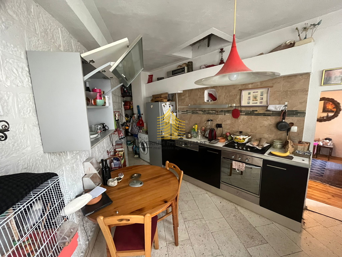 Hiša, prodaja, Trogir, 163 m2, v nizu