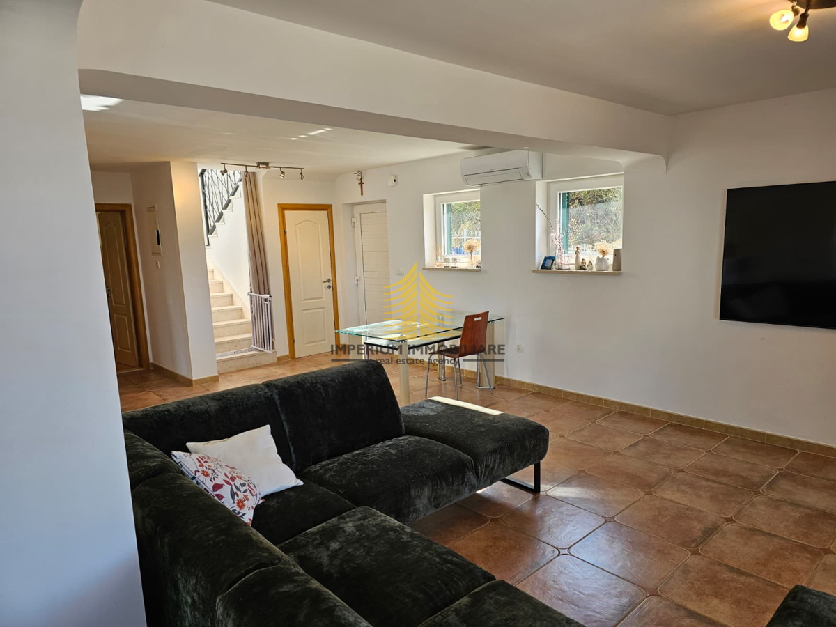 Hiša, prodaja, Podstrana, 200 m2, samostojna