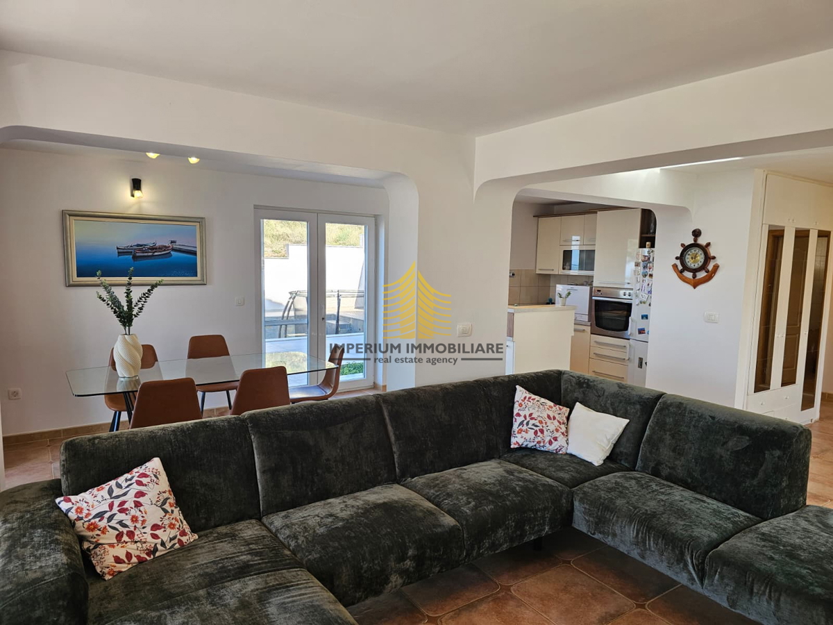 Hiša, prodaja, Podstrana, 200 m2, samostojna