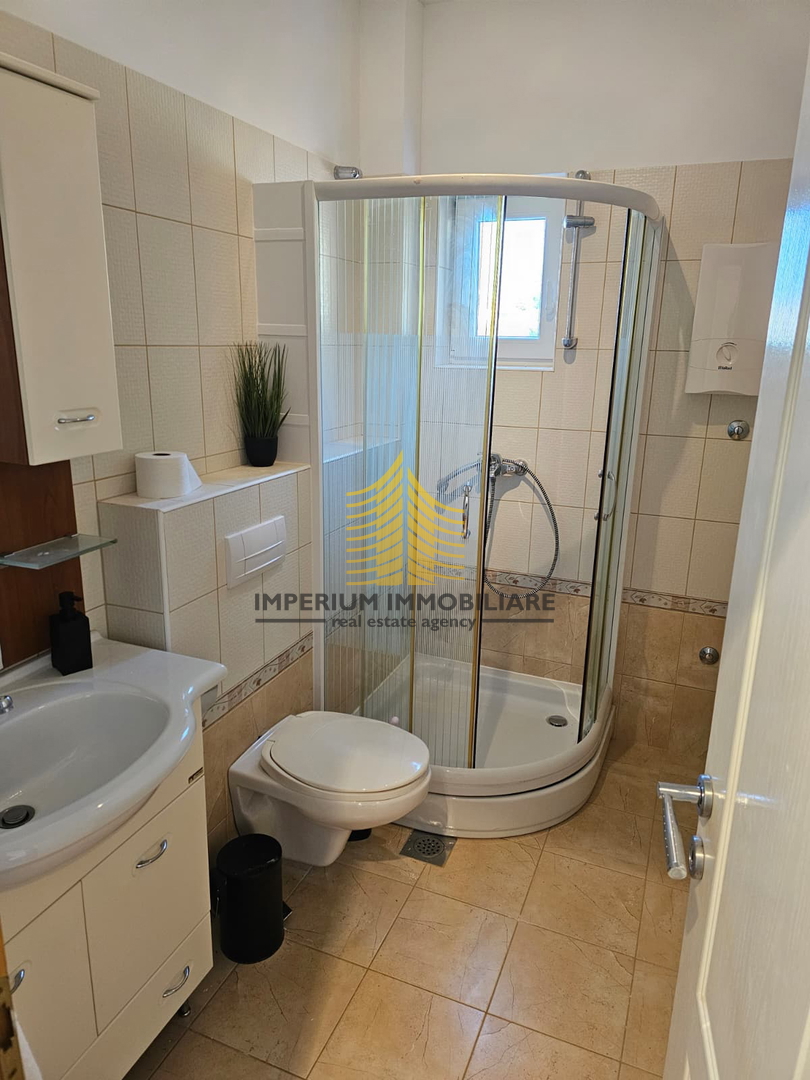 Hiša, prodaja, Podstrana, 200 m2, samostojna