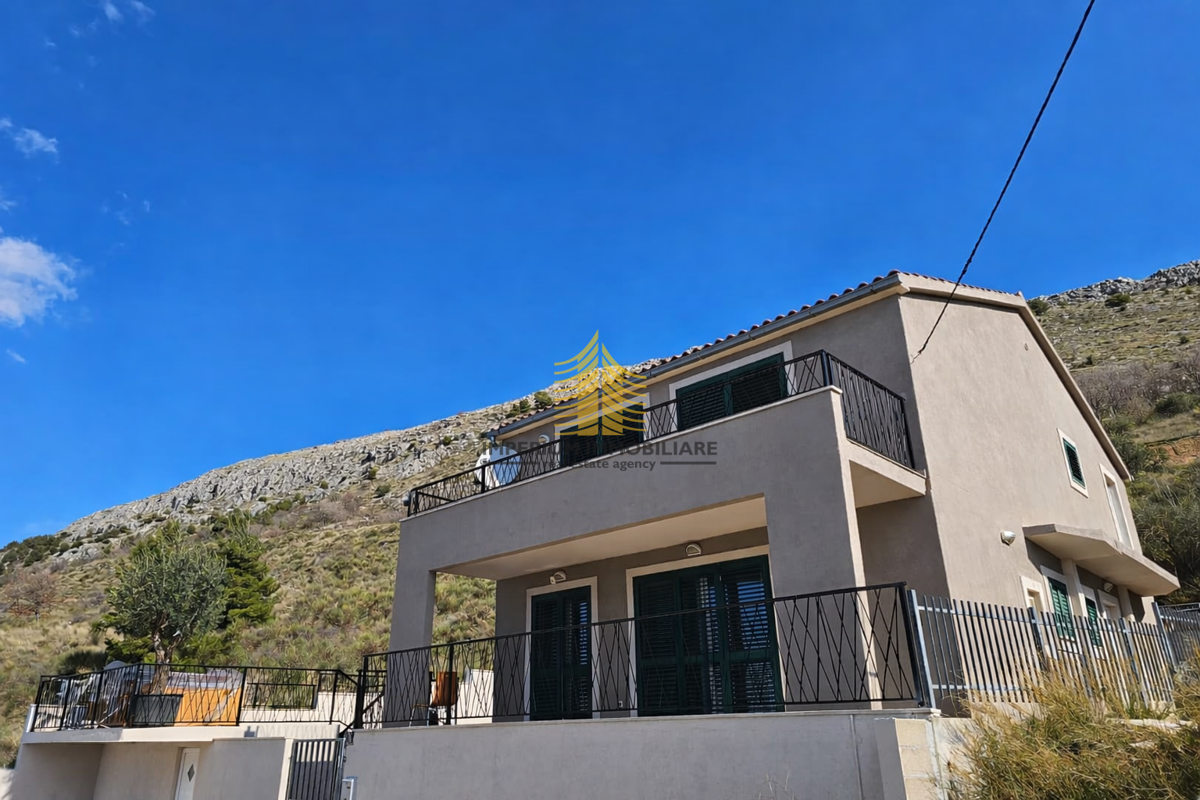 Hiša, prodaja, Podstrana, 200 m2, samostojna