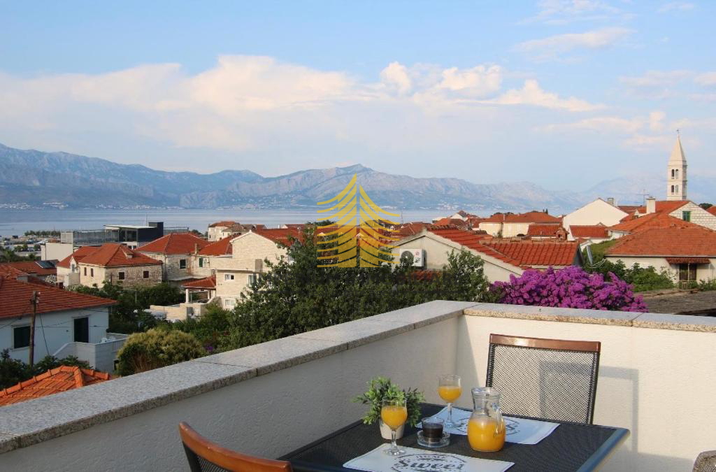 Poslovni prostor, prodaja, Supetar, 640 m2, hotel