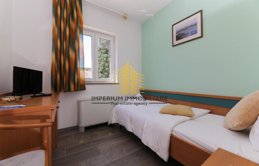 Poslovni prostor, prodaja, Supetar, 640 m2, hotel