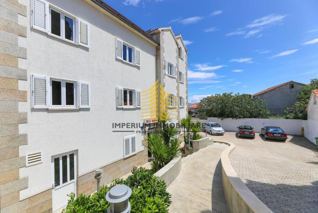 Poslovni prostor, prodaja, Supetar, 640 m2, hotel