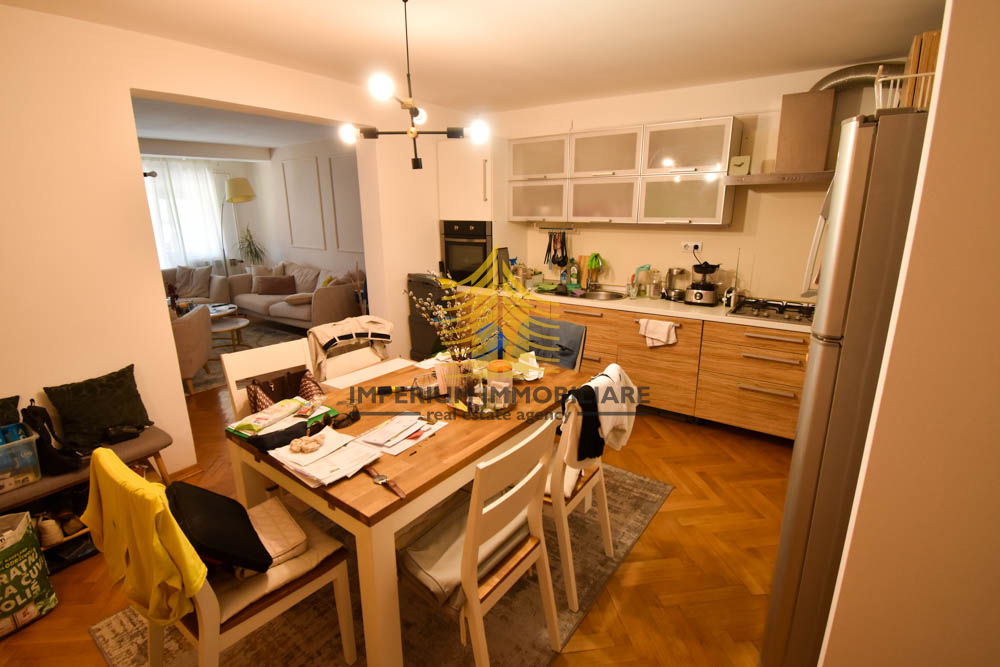 Hiša, prodaja, Zagreb, Stenjevec, 400 m2, dvojna hiša