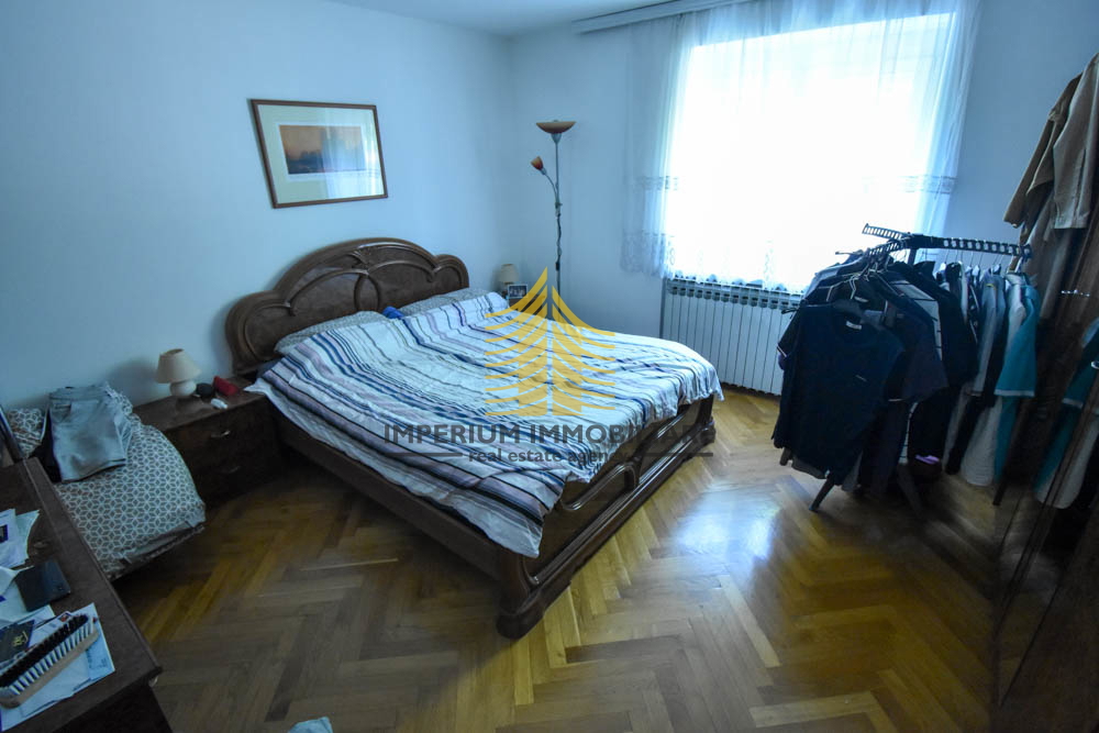 Hiša, prodaja, Zagreb, Stenjevec, 400 m2, dvojna hiša