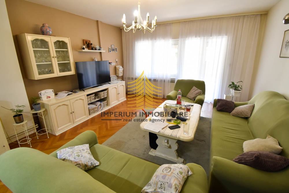 Hiša, prodaja, Zagreb, Stenjevec, 400 m2, dvojna hiša