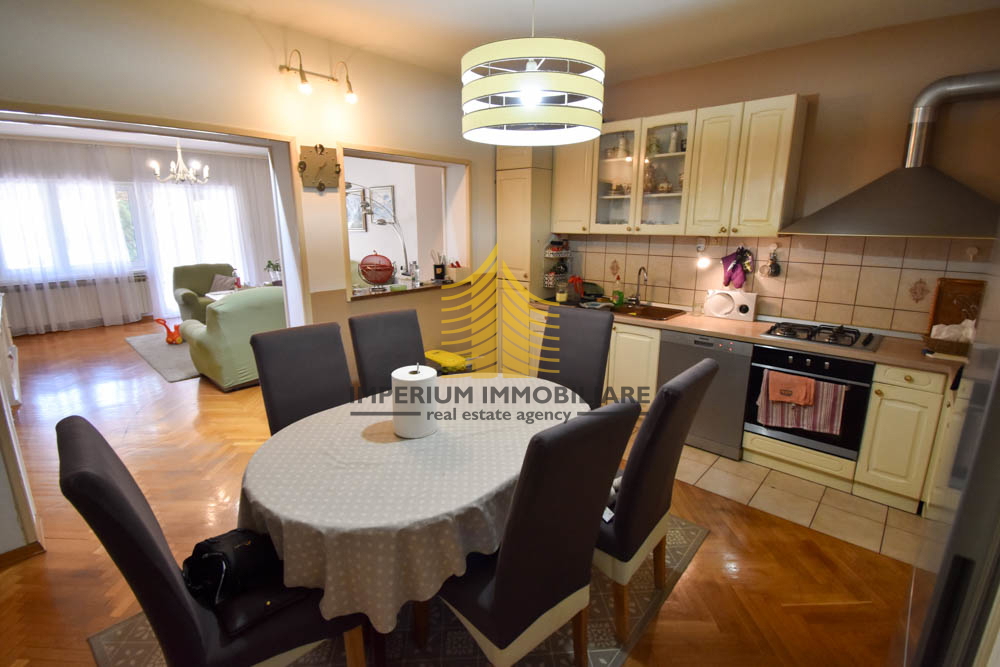 Hiša, prodaja, Zagreb, Stenjevec, 400 m2, dvojna hiša
