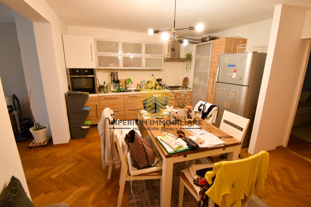 Hiša, prodaja, Zagreb, Stenjevec, 400 m2, dvojna hiša