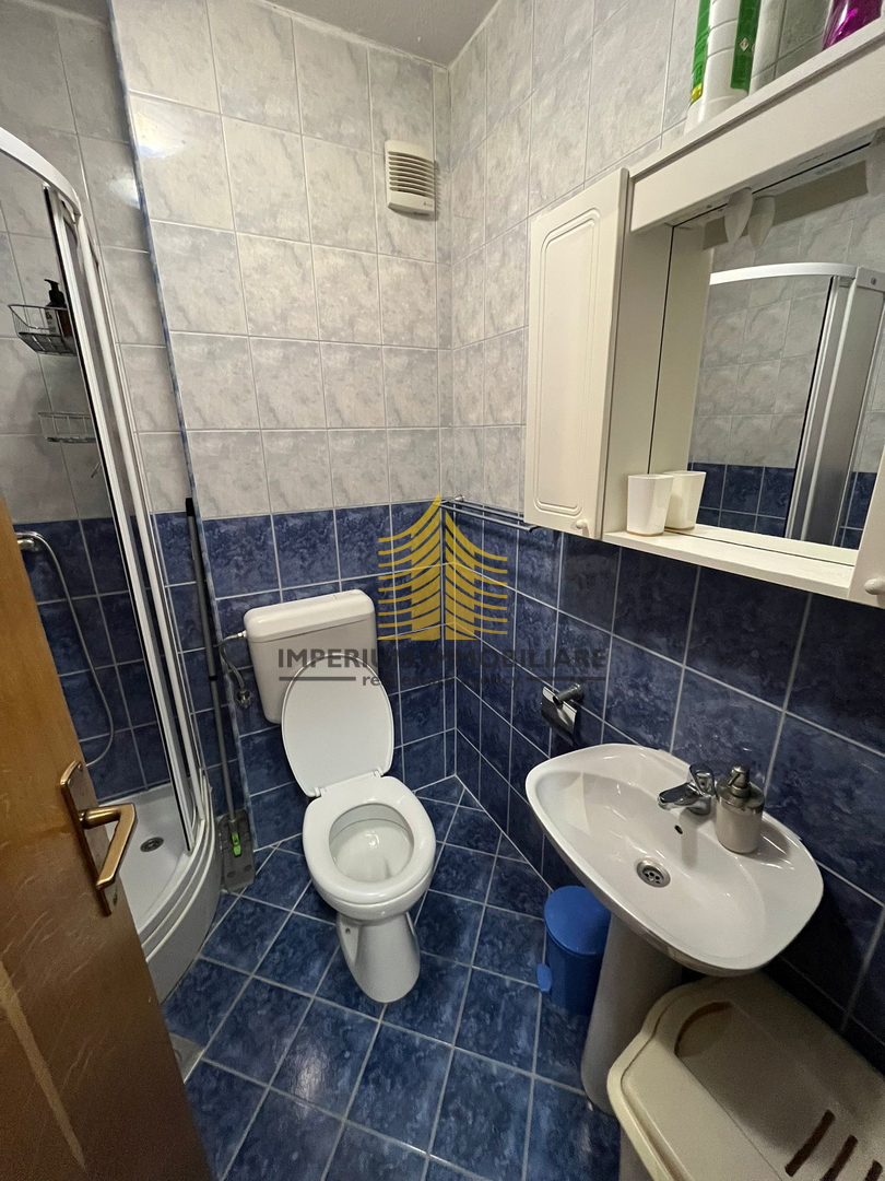 Stan, prodaja, Okrug, Okrug Gornji, 45 m2, 1,5-prostorsko (1S + DB)