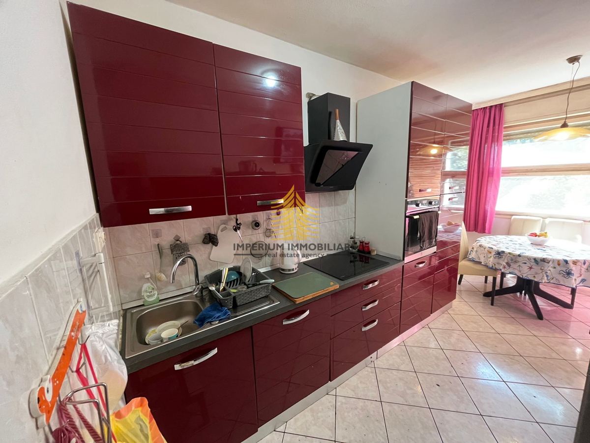 Stan, prodaja, Split, Bol, 68,6 m2, 2,5-prostorski (2P+DB)