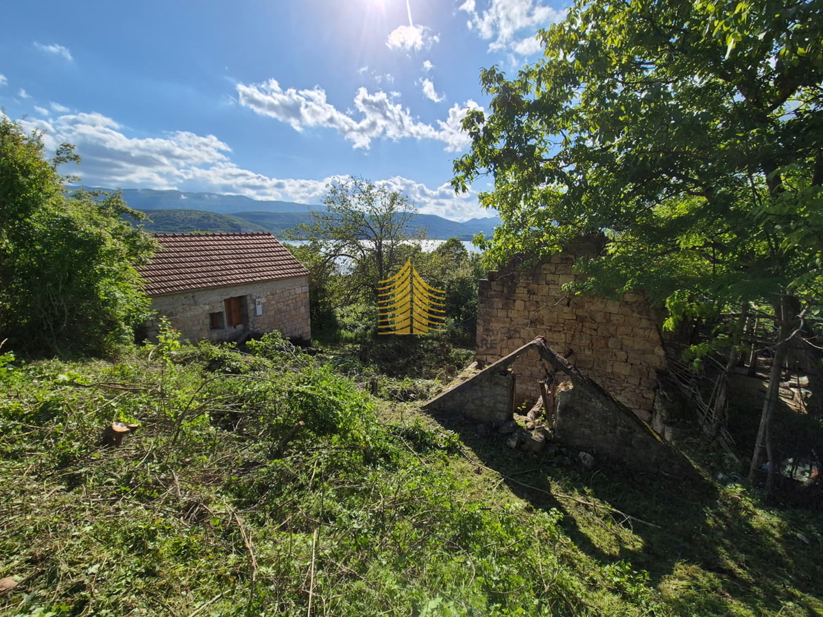 Hiša, Prodaja, Vrlika, 129 m2, Dvojna hiša