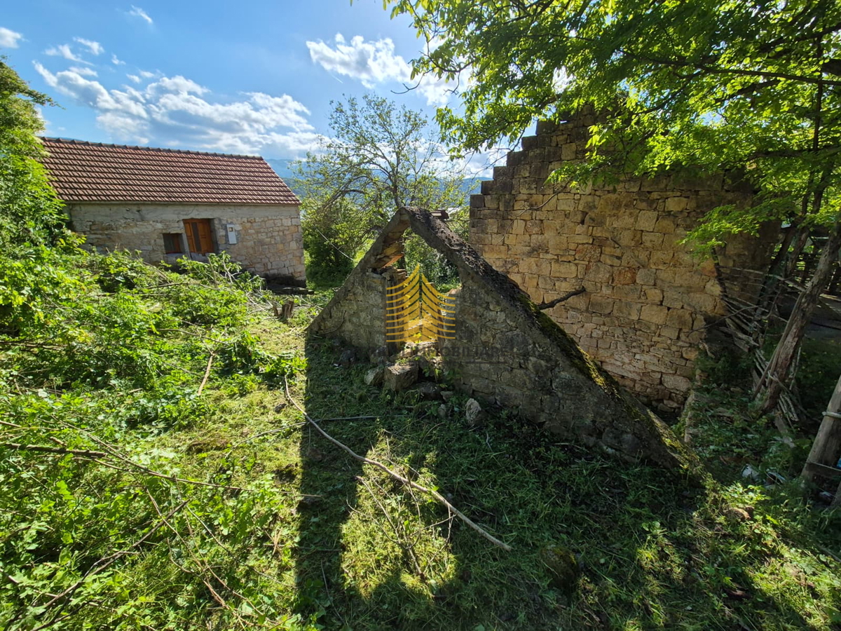 Hiša, Prodaja, Vrlika, 129 m2, Dvojna hiša
