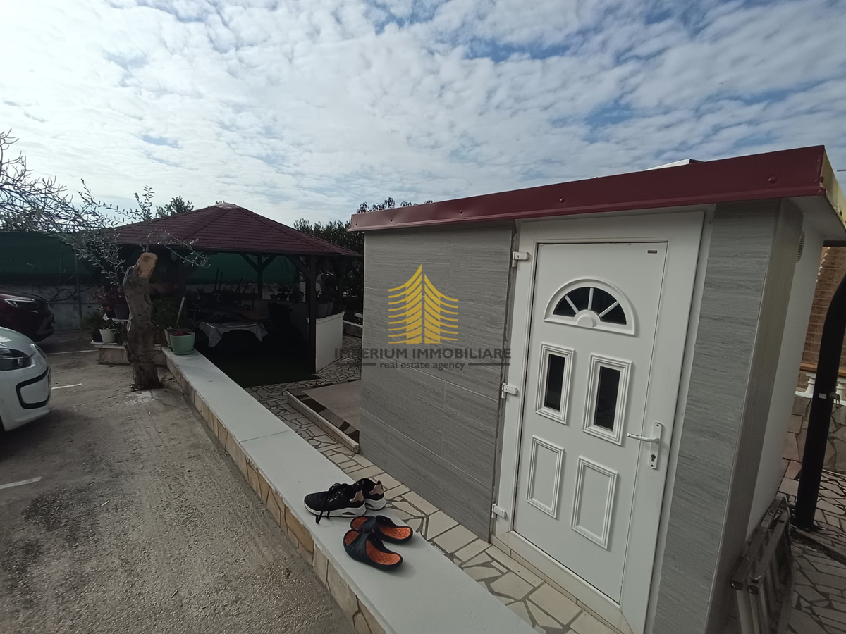 Hiša, Prodaja, Vir, 203 m2, V nizu