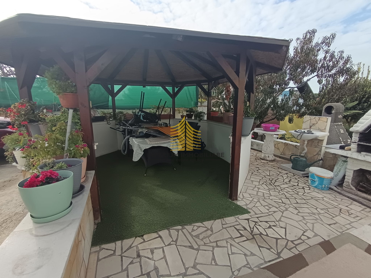 Hiša, Prodaja, Vir, 203 m2, V nizu