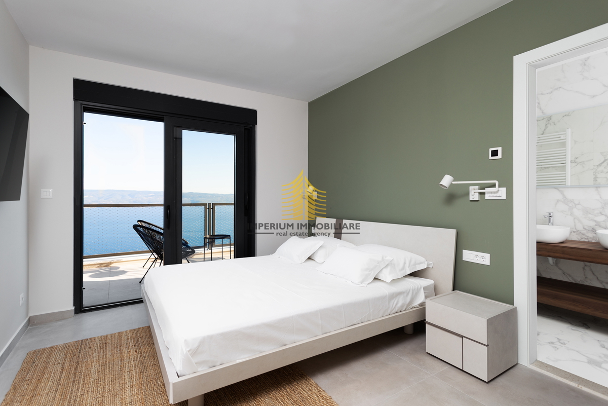 Hiša, prodaja, Dugi Rat, Jesenice, 213 m2, samostojna