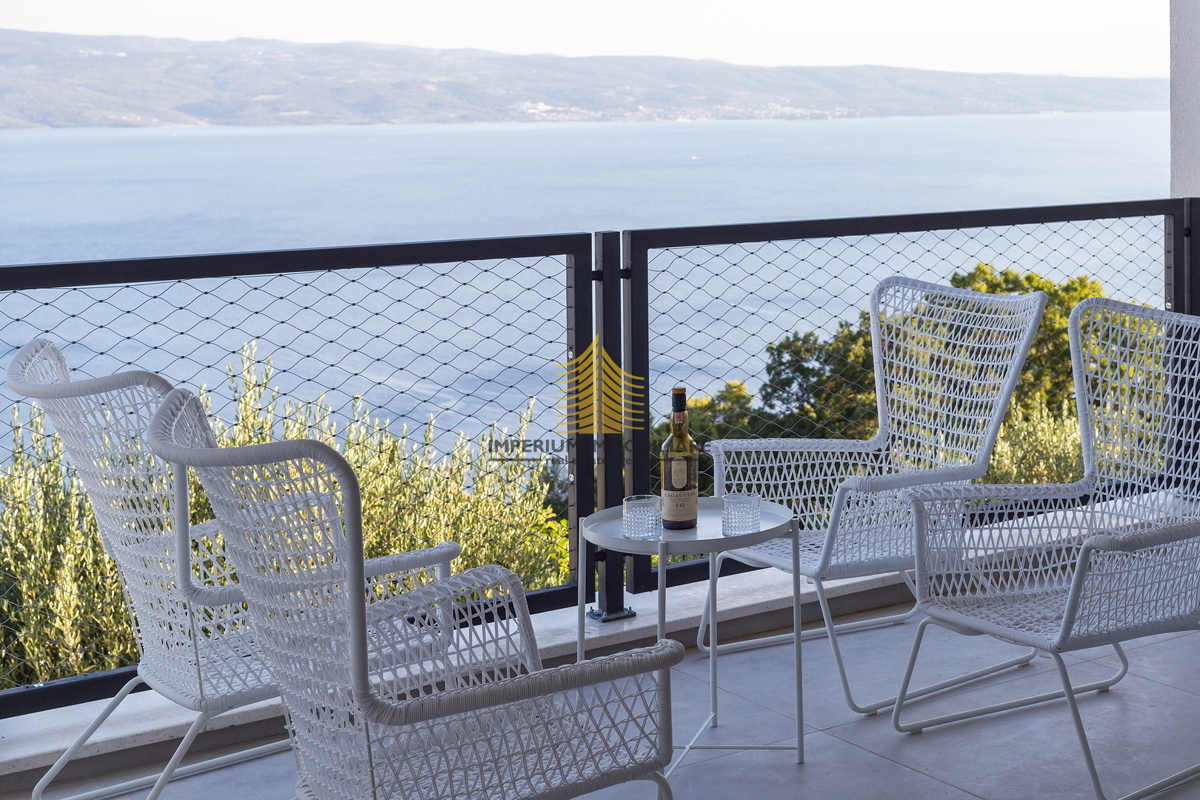 Hiša, prodaja, Dugi Rat, Jesenice, 213 m2, samostojna