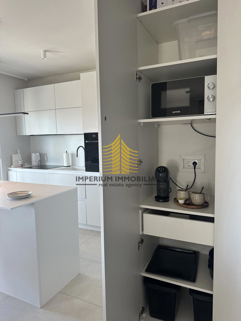 Stanovanje, prodaja, Kaštel Stari, 76,74 m2, 3,5-sobno (3S+DB)