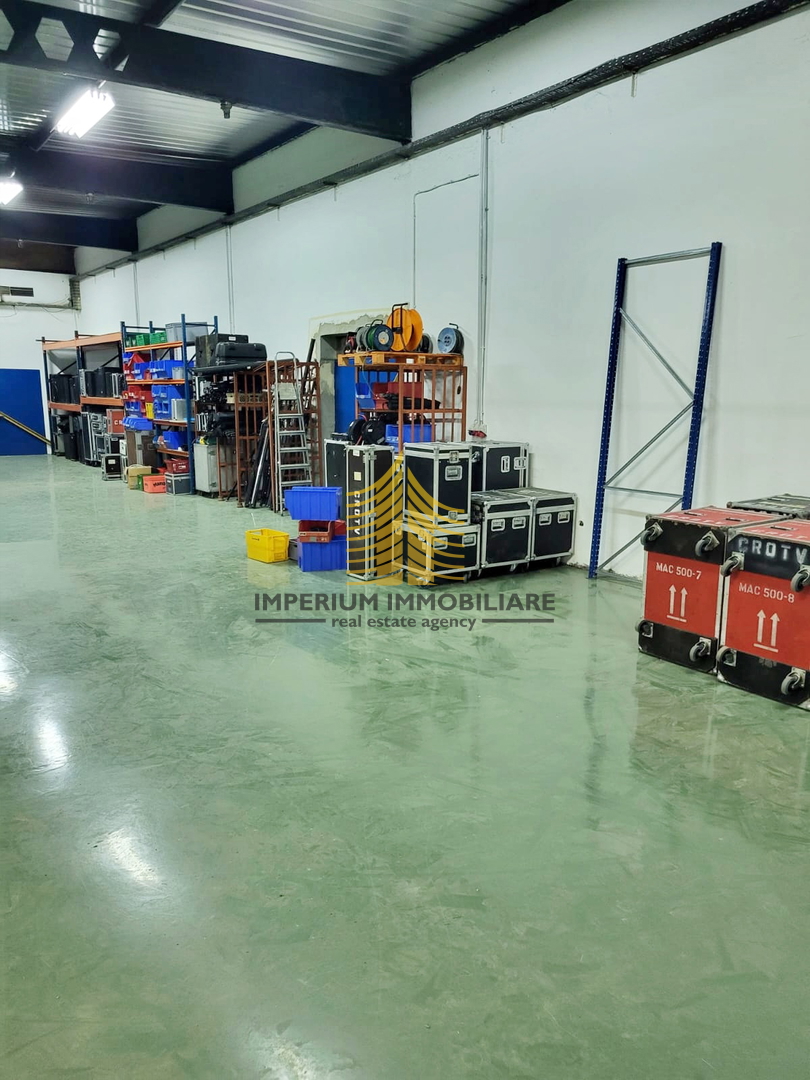 Poslovni prostor, prodaja, Hrvatska Kostajnica, 3000 m2, poslovni kompleks