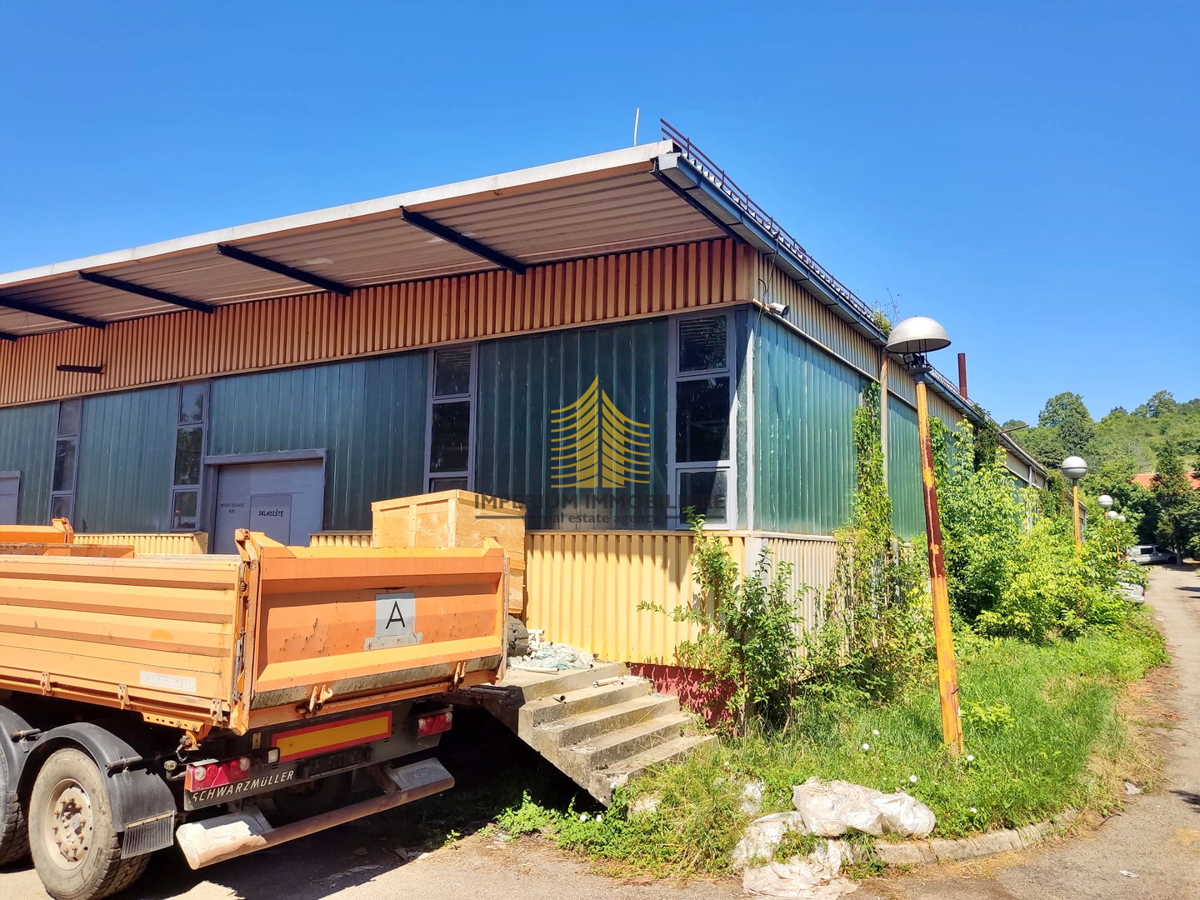 Poslovni prostor, prodaja, Hrvatska Kostajnica, 3000 m2, poslovni kompleks